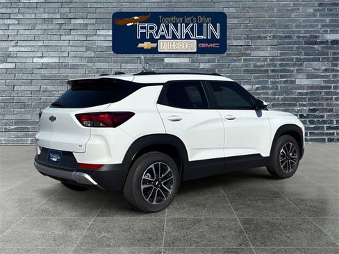 Used 2026 Chevrolet TrailBlazer LT w/ Driver Confidence Package image 5