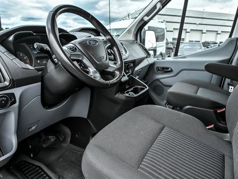 Used 2018 Ford Transit 150 XLT RWD image 12