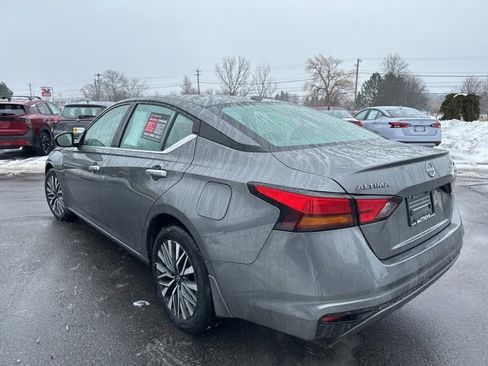 Certified 2024 Nissan Altima 2.5 SV image 5