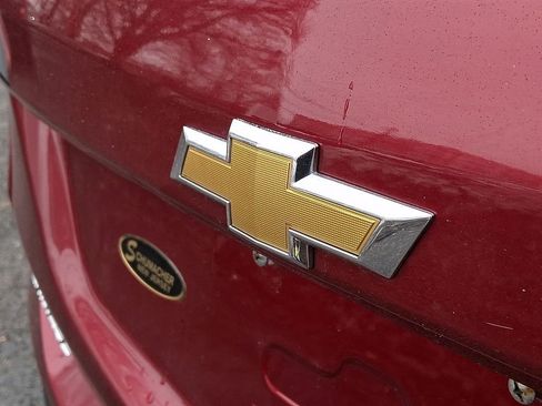 Used 2023 Chevrolet Equinox LT w/ LPO, Floor Liner Package image 28