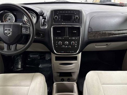 Used 2011 Dodge Grand Caravan Mainstreet w/ PWR Convenience Group image 25