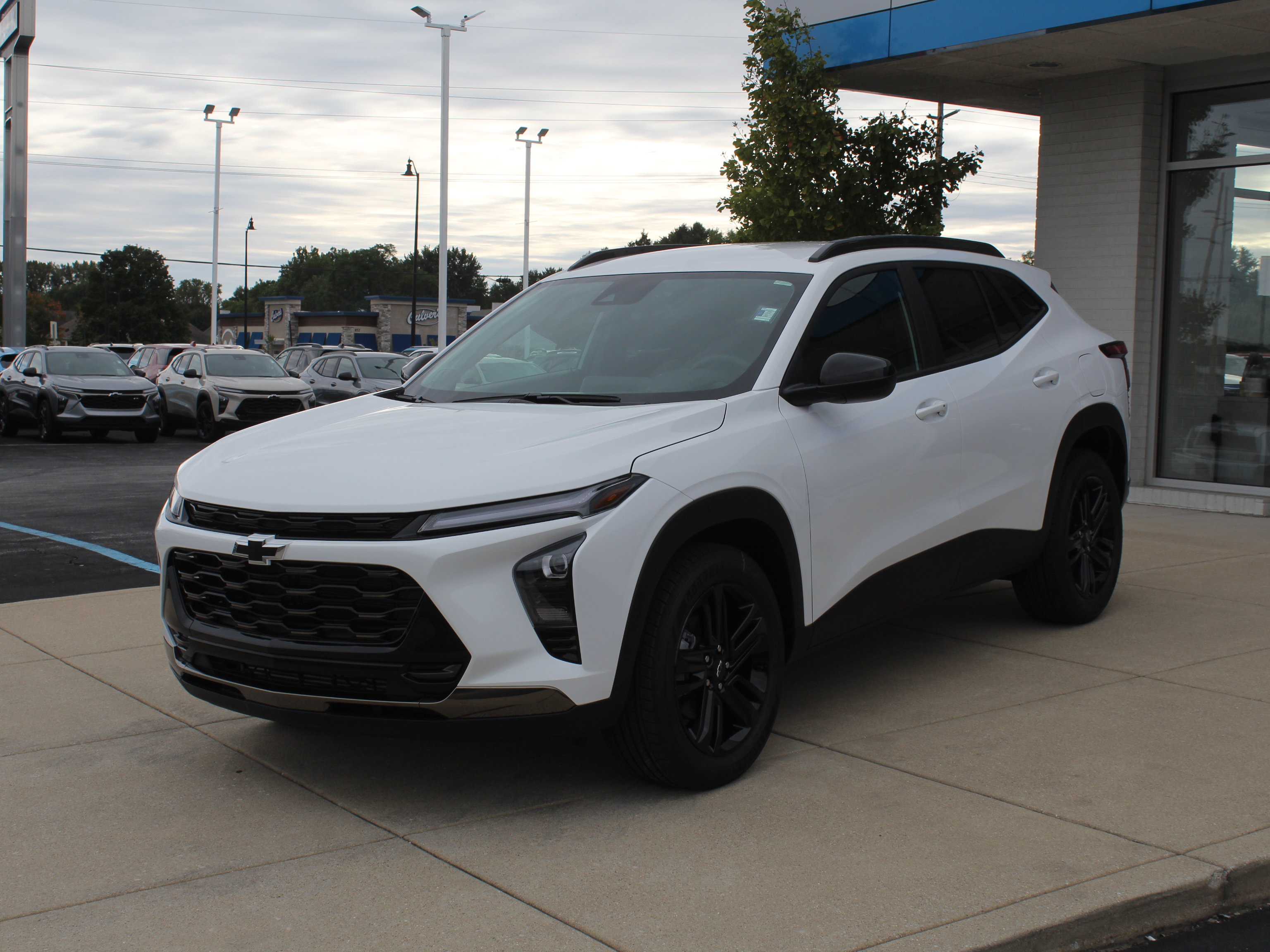 New 2026 Chevrolet Trax ACTIV FWD image 9