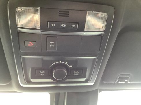 Used 2022 Toyota Tacoma TRD Off-Road image 43