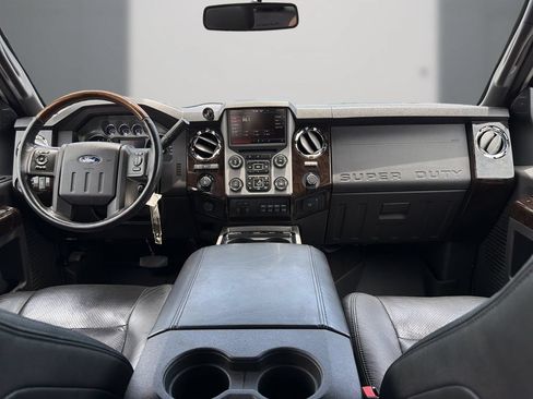 Used 2014 Ford F250 Platinum w/ FX4 Off-Road Package AWD/4WD image 16