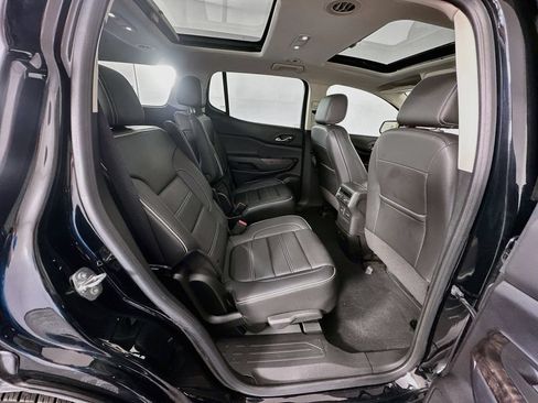 Used 2023 GMC Acadia Denali w/ Denali Ultimate Package FWD image 27