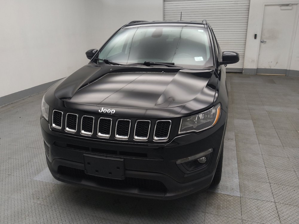 Used 2017 Jeep Compass Latitude w/ Cold Weather Group AWD/4WD image 15