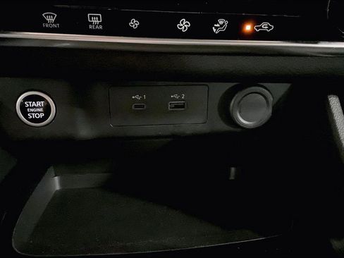 Used 2023 Nissan Rogue SV image 30