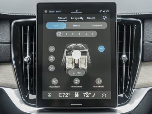 New 2026 Volvo XC90 B6 Plus w/ Protection Package Premier image 22