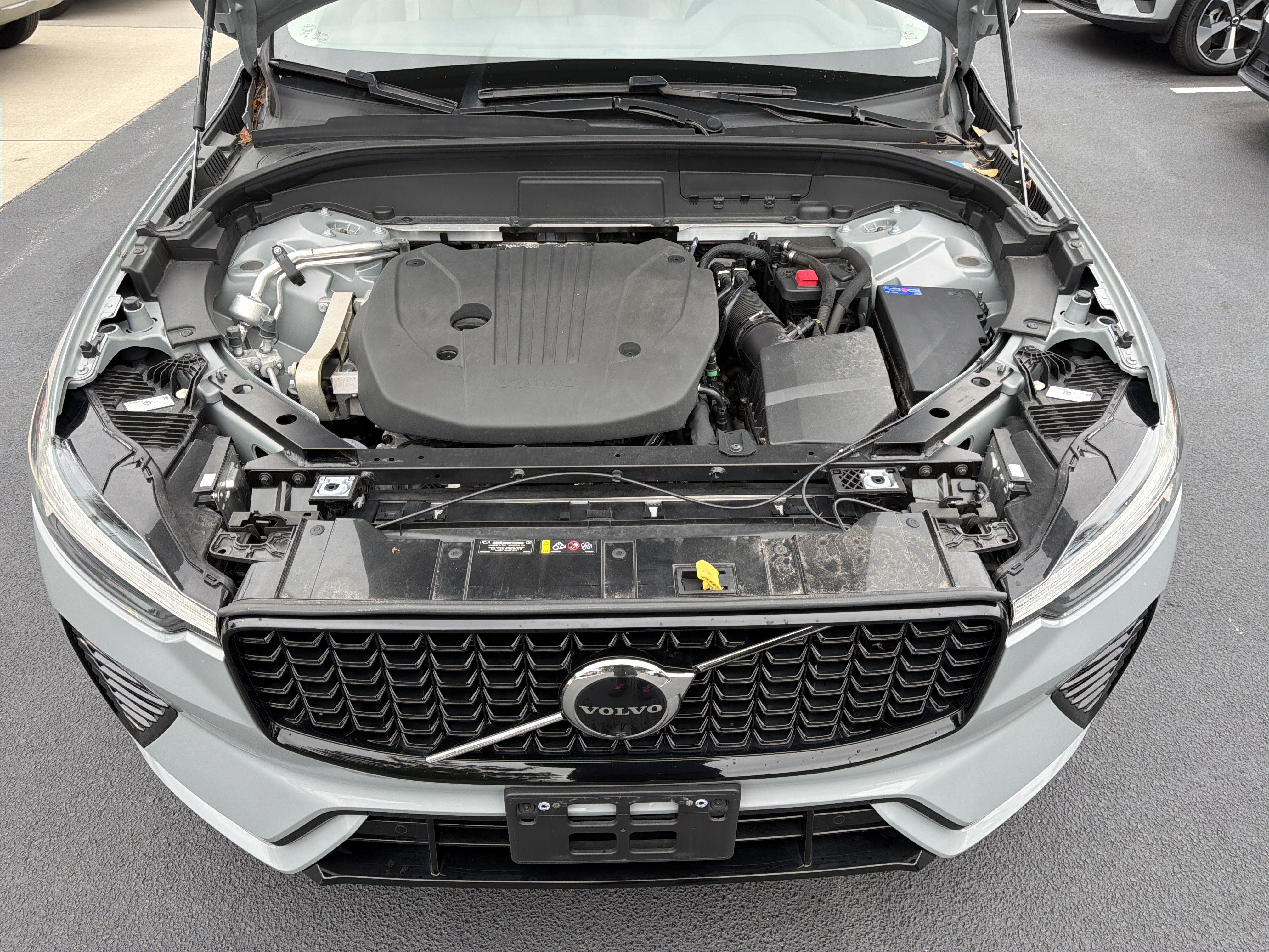Used 2024 Volvo XC60 B5 Plus w/ Protection Package Premier AWD/4WD image 36