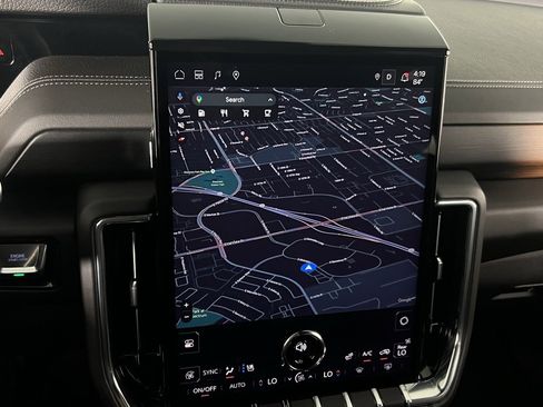 Used 2025 GMC Yukon XL Denali image 15