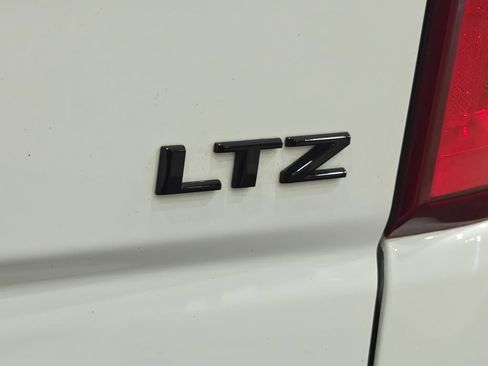 Used 2021 Chevrolet Silverado 2500 LTZ w/ LTZ Convenience Package AWD/4WD image 71