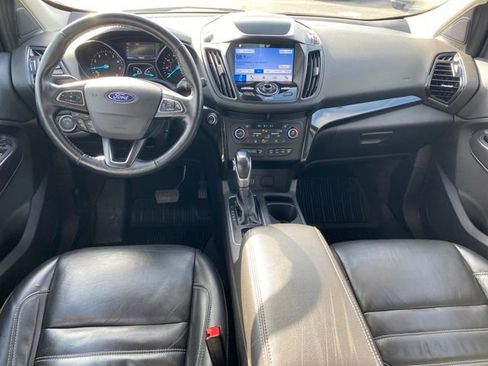 Used 2019 Ford Escape Titanium image 6