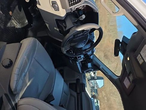 Used 2022 Ford F250 XL w/ Power Equipment Group image 2