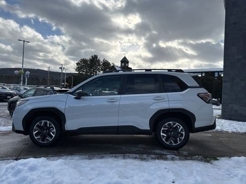 New 2025 Subaru Forester Premium image 9