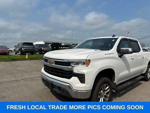 Used 2022 Chevrolet Silverado 1500 LT w/ Protection Package AWD/4WD image 2