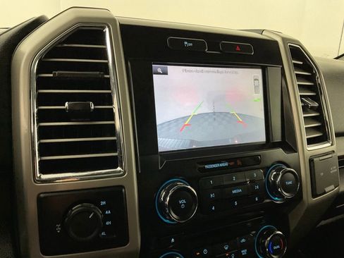 Used 2015 Ford F150 Lariat image 24