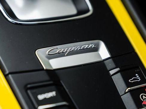 Used 2016 Porsche Cayman RWD image 65