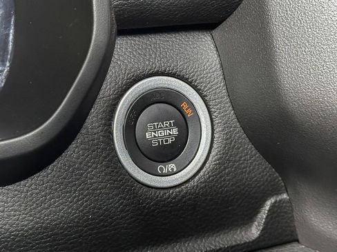 Used 2023 RAM 1500 Laramie AWD/4WD image 35
