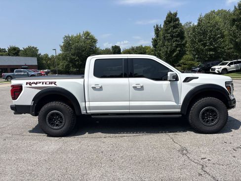 Used 2024 Ford F150 Raptor AWD/4WD image 9