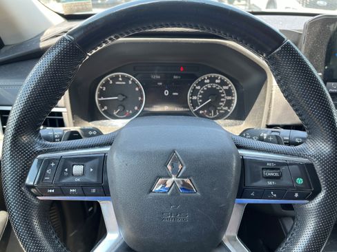 Used 2022 Mitsubishi Outlander SEL AWD/4WD image 18