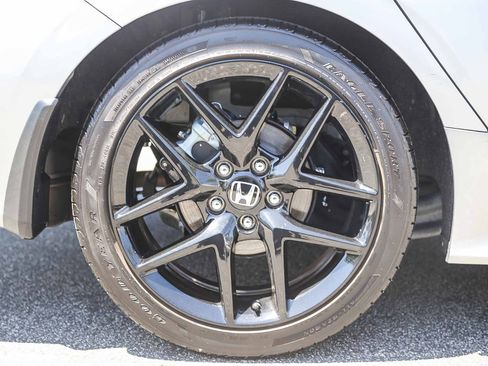Certified 2025 Honda Civic Sport image 13