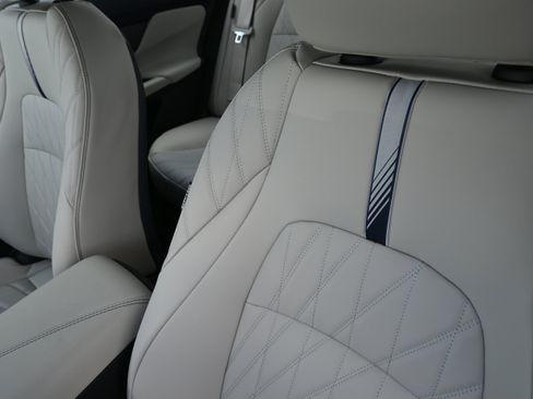 New 2026 Nissan Sentra SL w/ Floor Mat Package FWD image 22