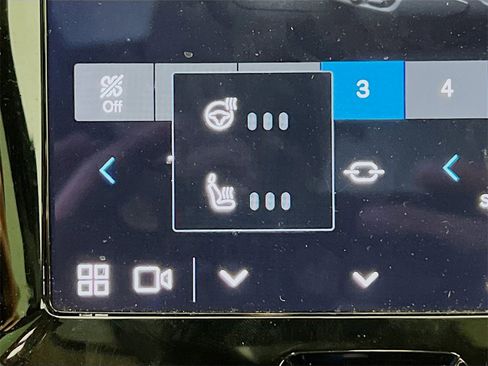 Used 2023 Volvo XC60 B5 Core image 23