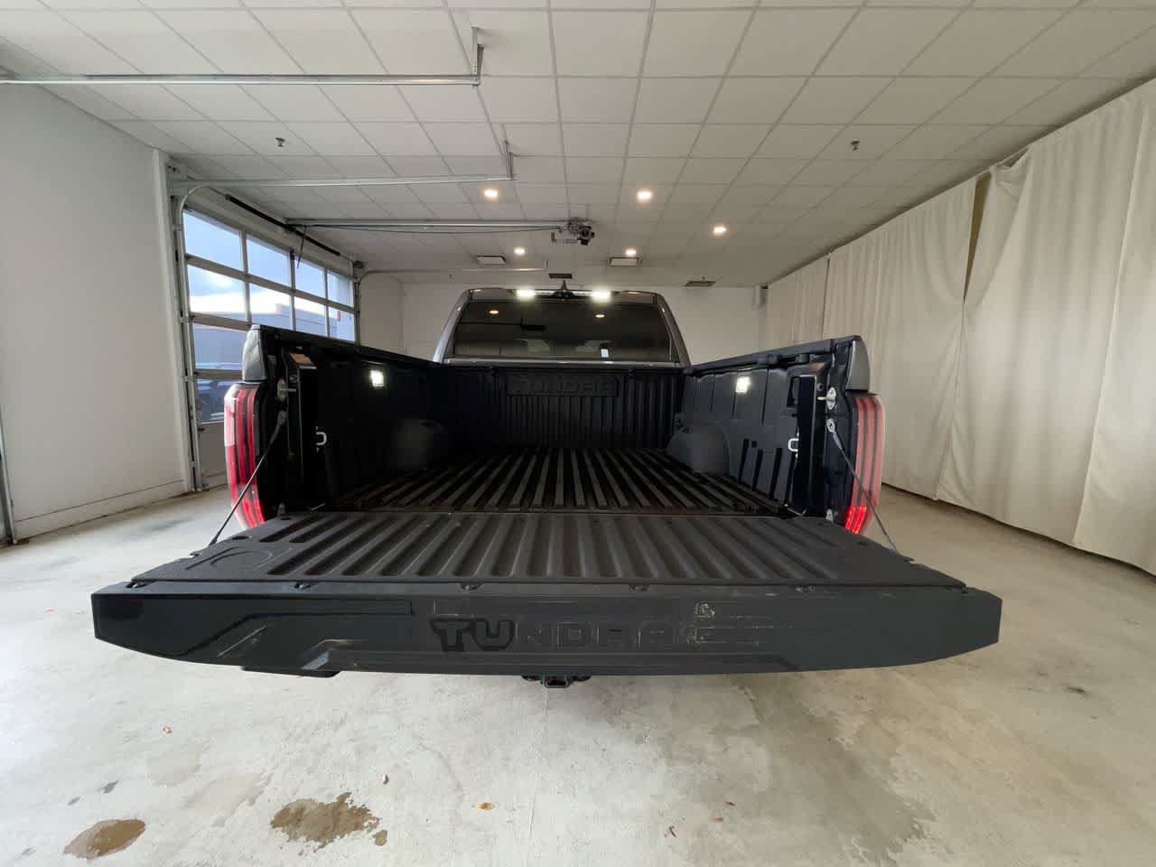 Used 2024 Toyota Tundra Platinum AWD/4WD image 24