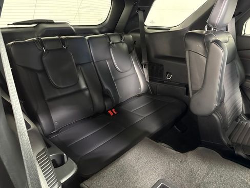 Used 2025 Ford Explorer ST-Line w/ Premium Package AWD/4WD image 17
