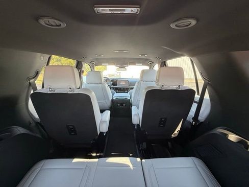 New 2025 Chevrolet Tahoe Premier AWD/4WD image 14