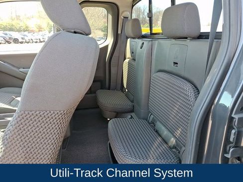 Used 2014 Nissan Frontier SV w/ SV Value Truck Package image 13