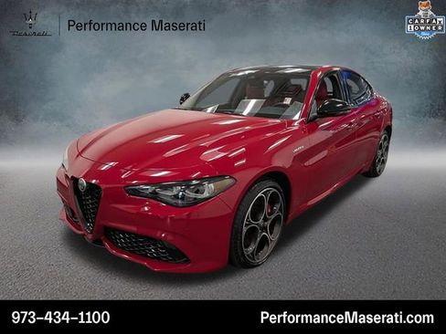 Used 2024 Alfa Romeo Giulia Veloce AWD/4WD image 1