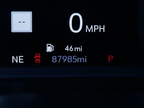 Used 2019 Chevrolet Silverado 1500 High Country w/ Technology Package image 24