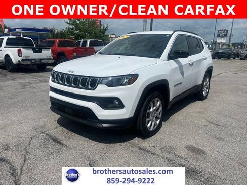 Used 2023 Jeep Compass Latitude AWD/4WD image 1