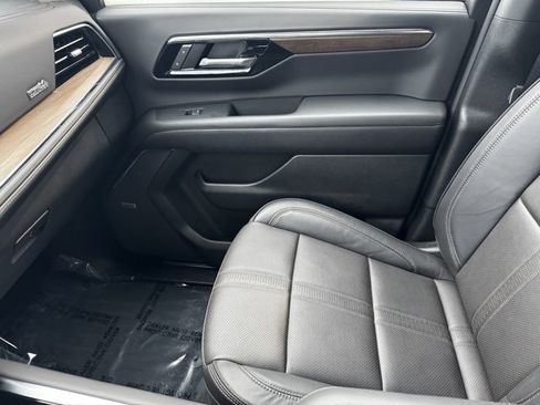 Used 2025 Chevrolet Tahoe High Country image 22