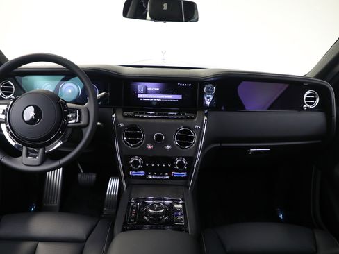 New 2026 Rolls-Royce Cullinan image 4