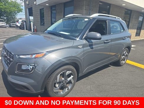 Used 2025 Hyundai Venue SEL FWD image 1
