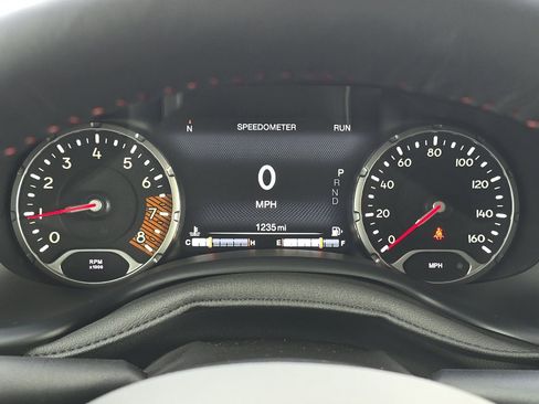 Used 2023 Jeep Renegade Trailhawk w/ Trailhawk Elite Group image 22