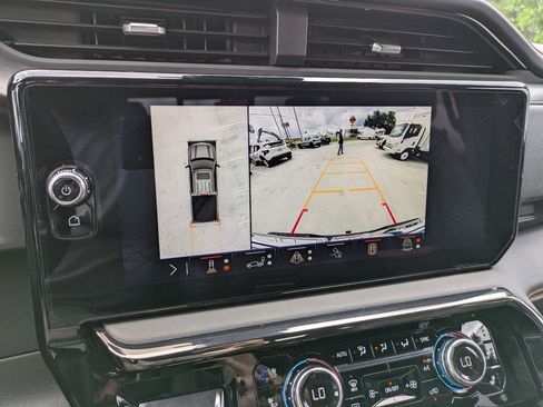 Certified 2024 GMC Sierra 1500 AT4 w/ AT4 Premium Package AWD/4WD image 17