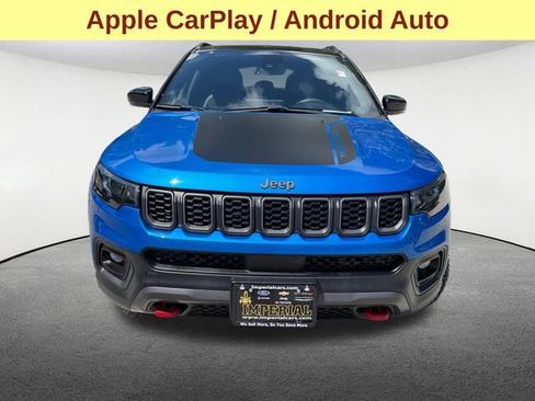 Used 2025 Jeep Compass Trailhawk AWD/4WD image 4