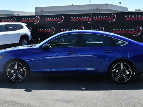 Used 2023 Honda Accord Sport image 4