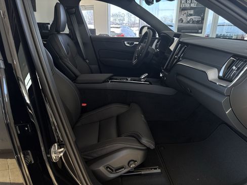 New 2026 Volvo XC60 B5 Ultra w/ Protection Package Premier image 29