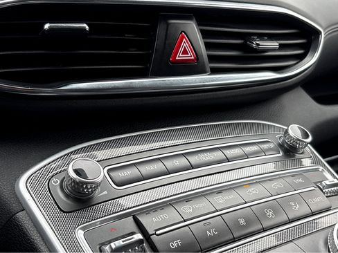 Used 2023 Hyundai Santa Fe SEL image 7