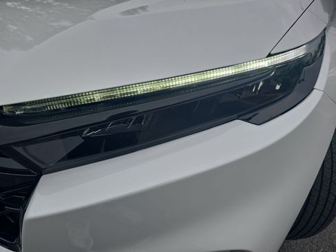 Used 2024 Honda CR-V Sport Touring image 33