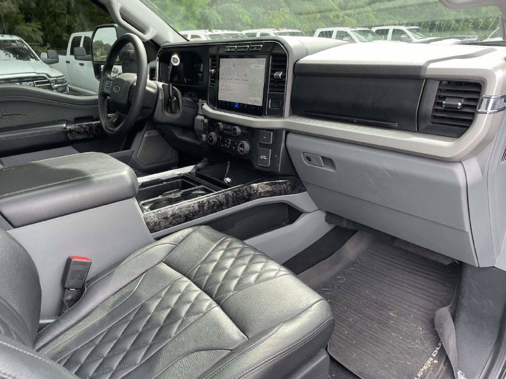 Used 2024 Ford F250 XLT w/ XLT Premium Package AWD/4WD image 11