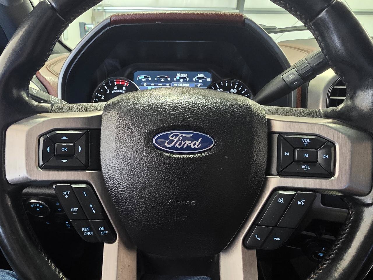 Used 2021 Ford F250 Platinum AWD/4WD image 16