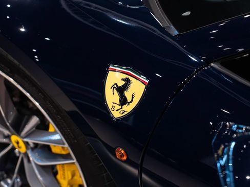 Used 2018 Ferrari 488 Spider RWD image 12