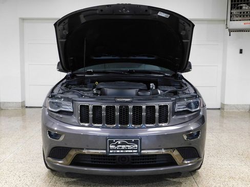 Used 2016 Jeep Grand Cherokee Overland w/ Advanced Technology Group image 15