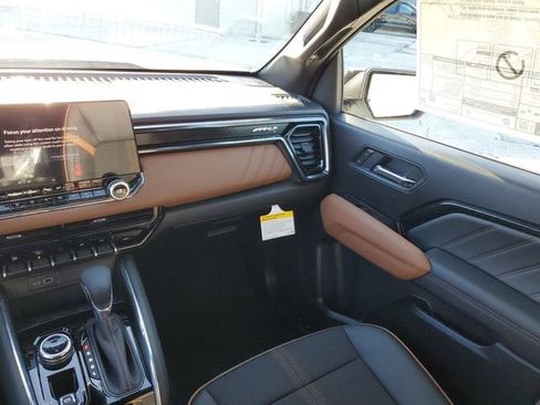 New 2026 GMC Canyon AT4 image 15