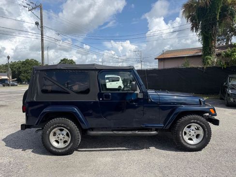 Used 2006 Jeep Wrangler Unlimited AWD/4WD image 4
